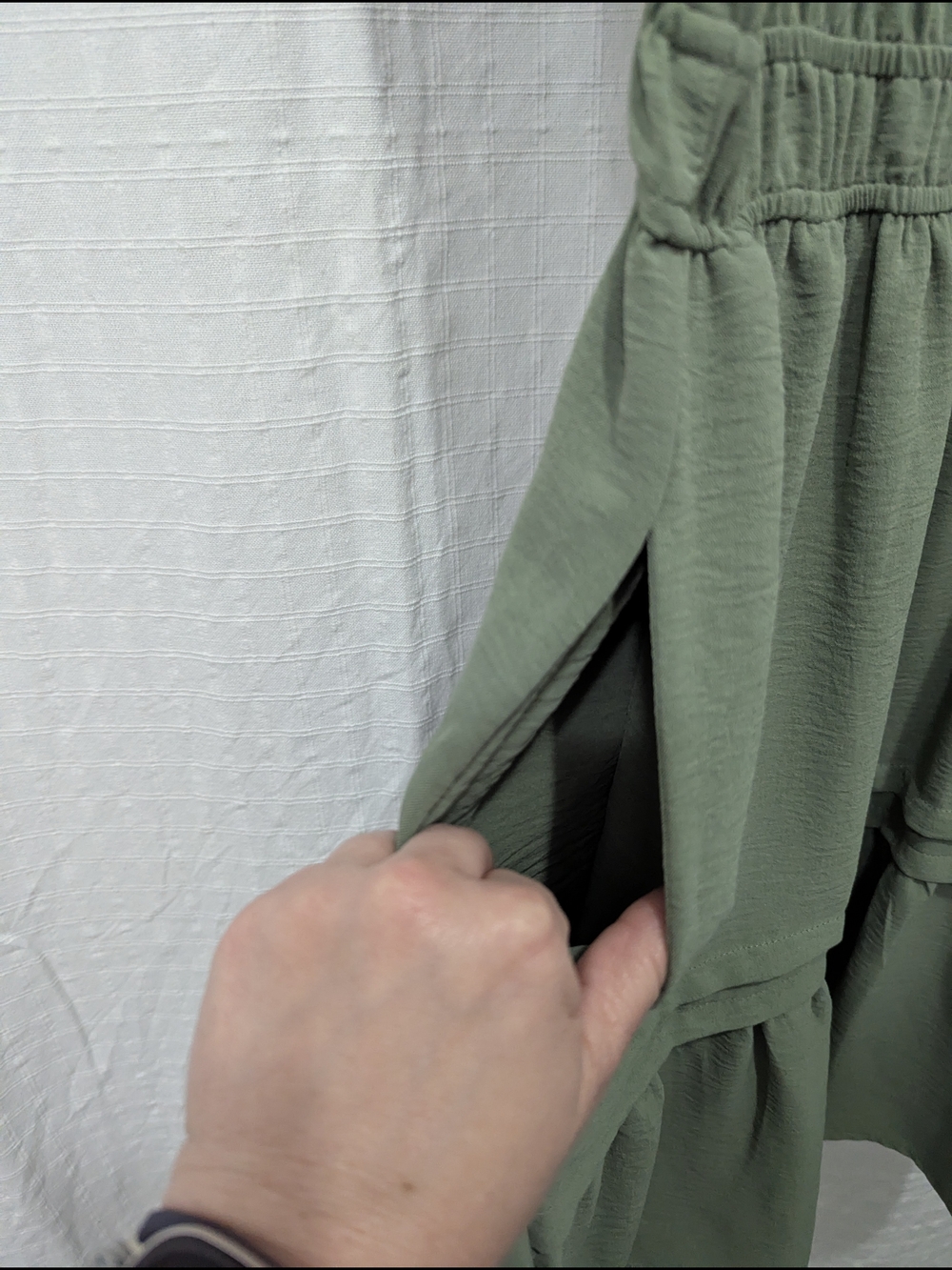 Rachel Zoe Moss Green V-Neck Tiered Midi Dress - Picture 3 of 7